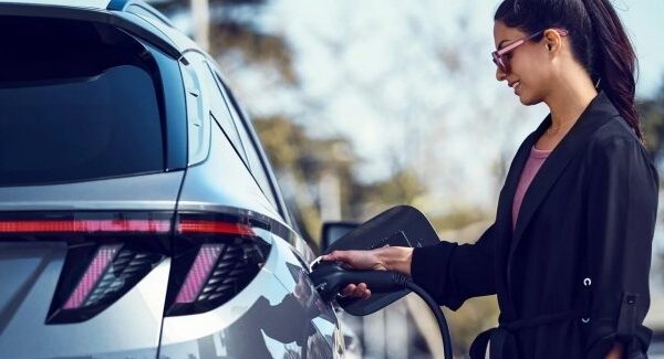 Огляд ринку гібридних автомобілів.