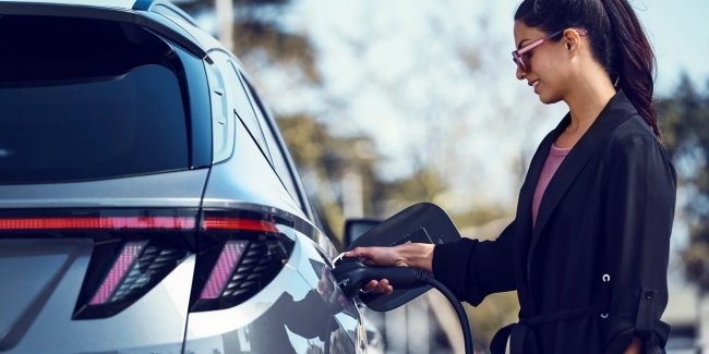 Огляд ринку гібридних автомобілів.