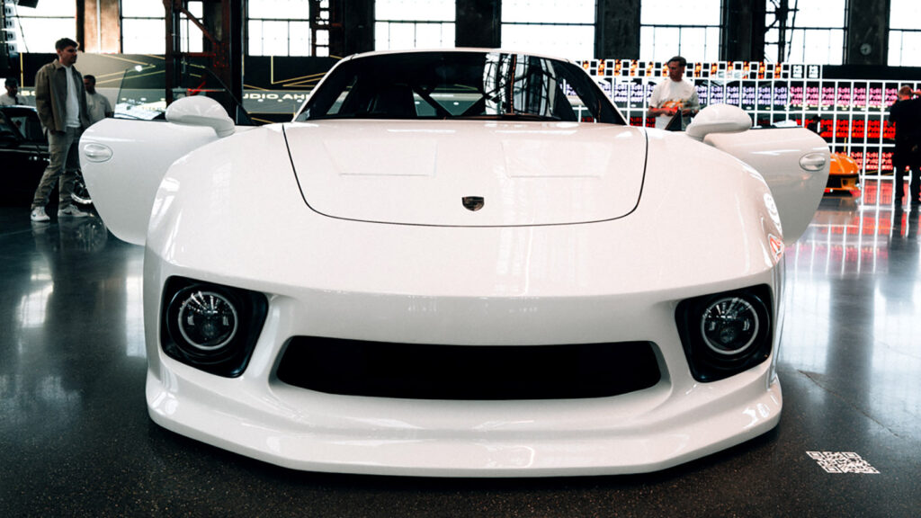 Крихітний тюнер щойно випередив Porsche у власному відродженні Slantnose