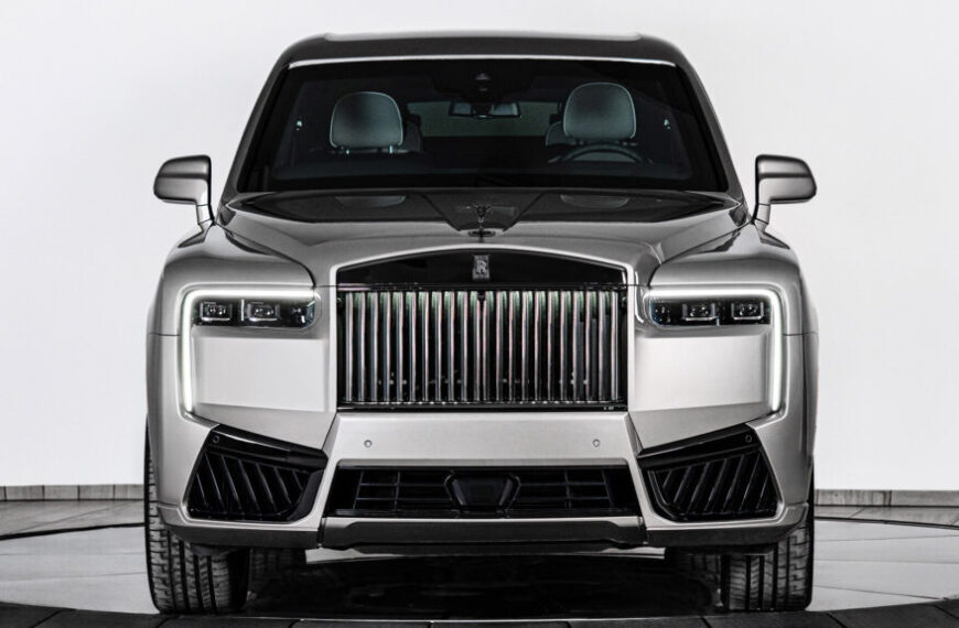 Цей Rolls-Royce Cullinan виглядає як стандартний, але не піддається впливу гранати