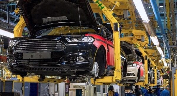 Geely перебирає іспанський завод Ford.