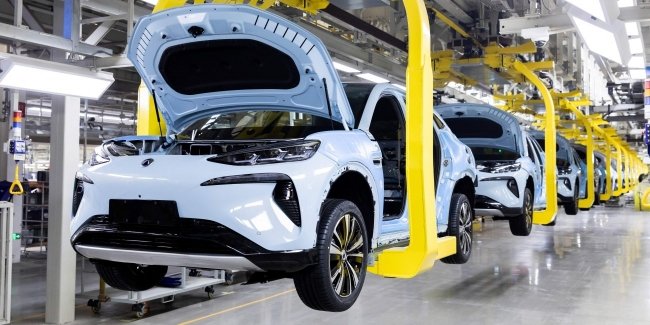 План Китаю на 5 років: чому європейські заводи та автопром опинилися в зоні ризику