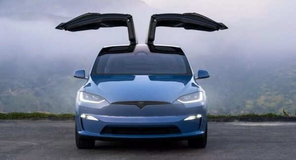 Tesla Model X – лідер продажів в Штатах