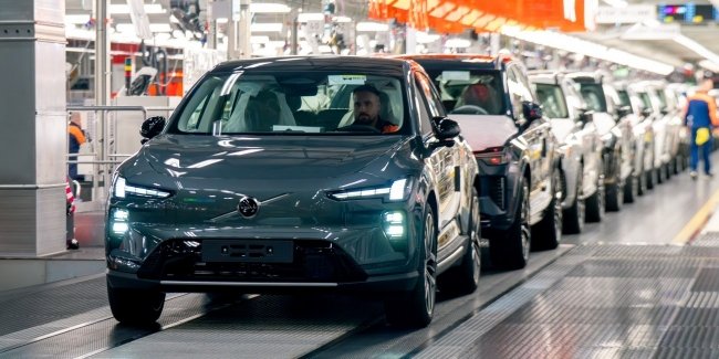 Збут Volvo Cars скоротився на 10% за квартал.