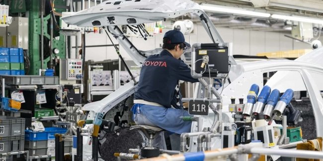 Toyota зафіксувала рекордні реалізації електрокарів, корегуючи глобальний курс.