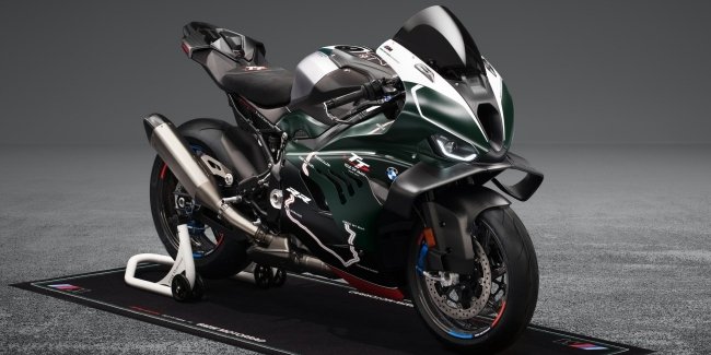 BMW Motorrad показує особливу версію M 1000 RR, присвячену Isle of Man&hellip;