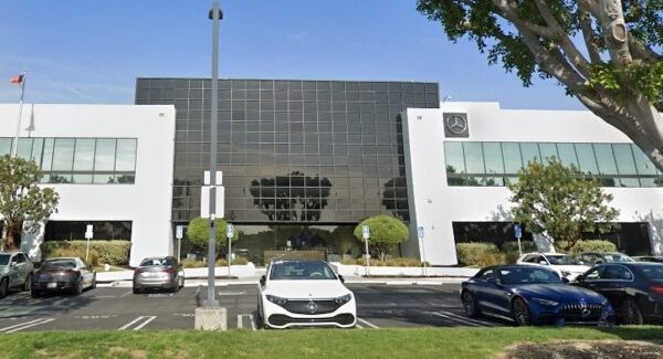 Mercedes-Benz завершує роботу інженерного центру в Каліфорнії після 29 років.