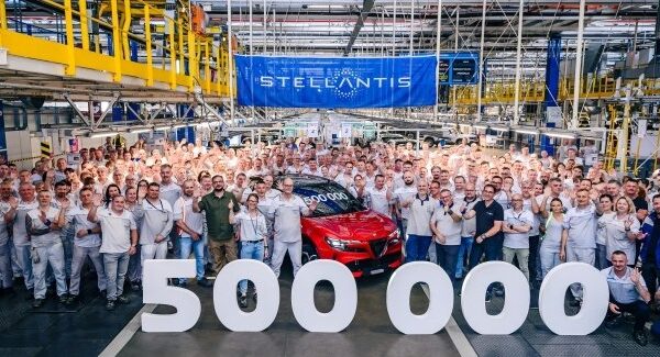 На заводі Stellantis у Тичах вироблено п’ятьсот тисяч європейських B-SUV.