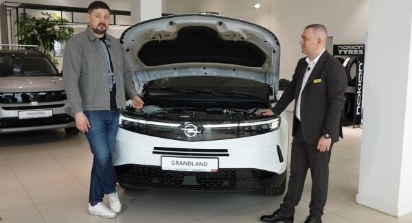 У травні українці надавали перевагу автомобілям на бензиновому паливі.
