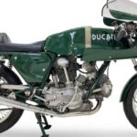 Мотоцикл Ducati 750SS 1974 року реалізовано за 108 тисяч доларів.
