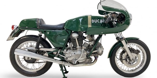 Мотоцикл Ducati 750SS 1974 року реалізовано за 108 тисяч доларів.