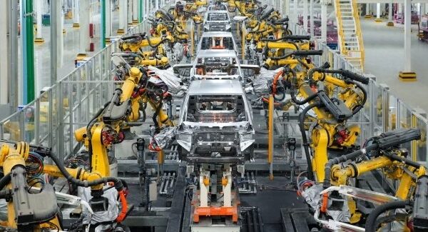 Світовий випуск автомобілів зменшився на один відсоток.