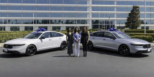 Honda Accord досягла рубежу в 15 мільйонів проданих одиниць у Сполучених Штатах.