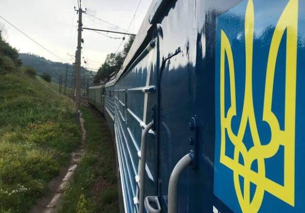 Укрзалізниця коригує розклад руху трьох потягів з Харкова