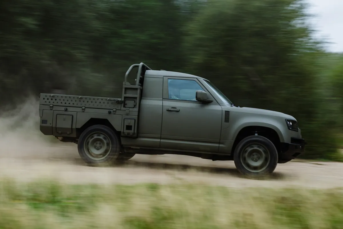 Land Rover Wolf Series II