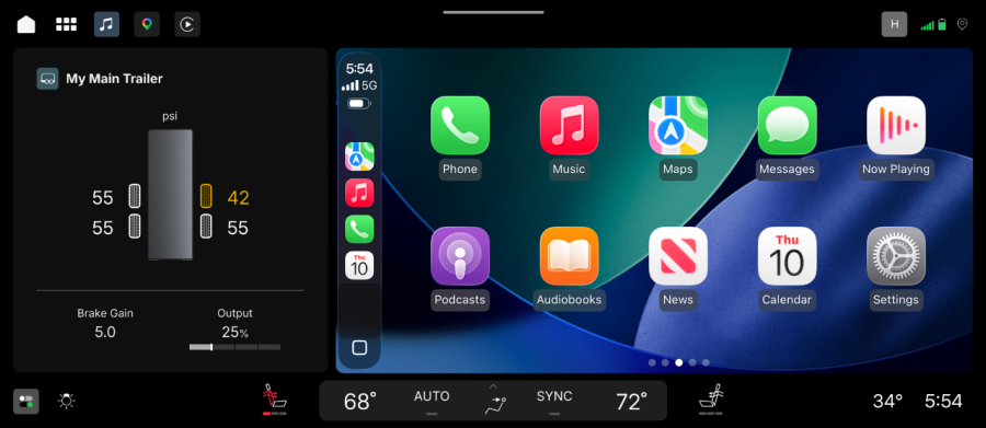 Інтерфейс Apple CarPlay з двома панелями