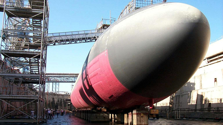 Підводний човен USS Greeneville у сухому доці