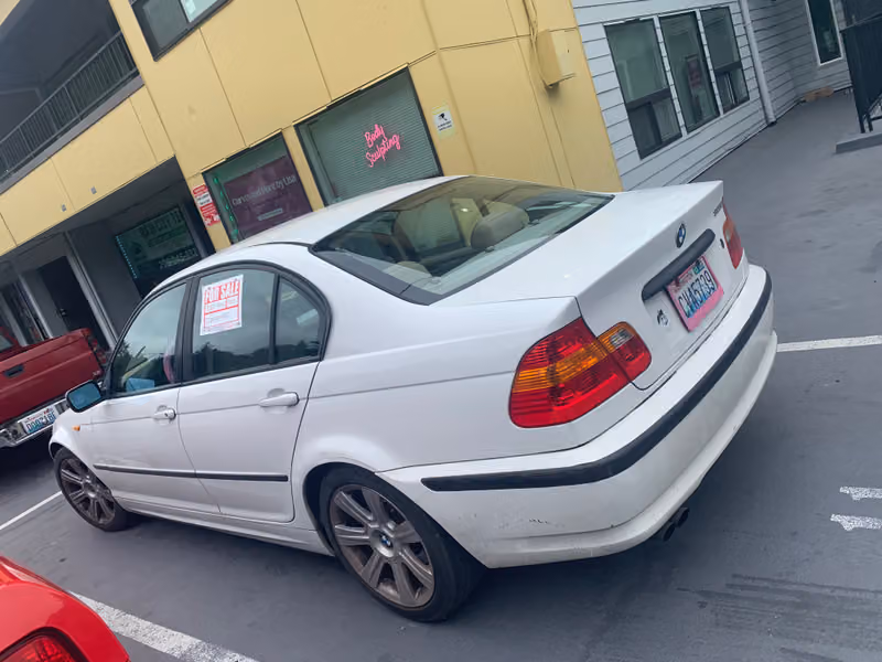 2002 BMW 325i
