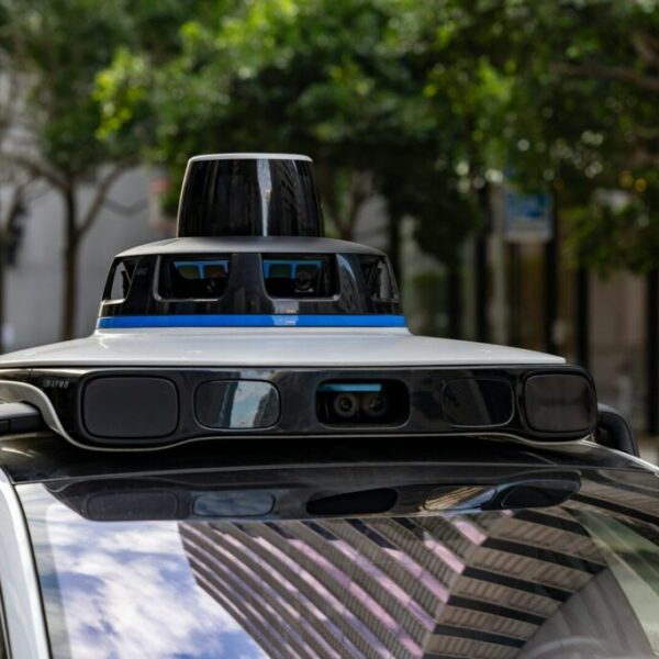 Роботакси Waymo фіксують дані навіть без пасажирів, але тривалість зберігання записів не розголошують