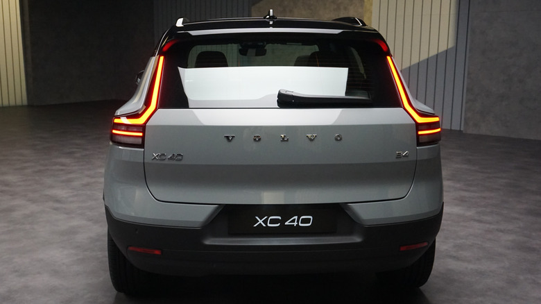 2028 Volvo XC40