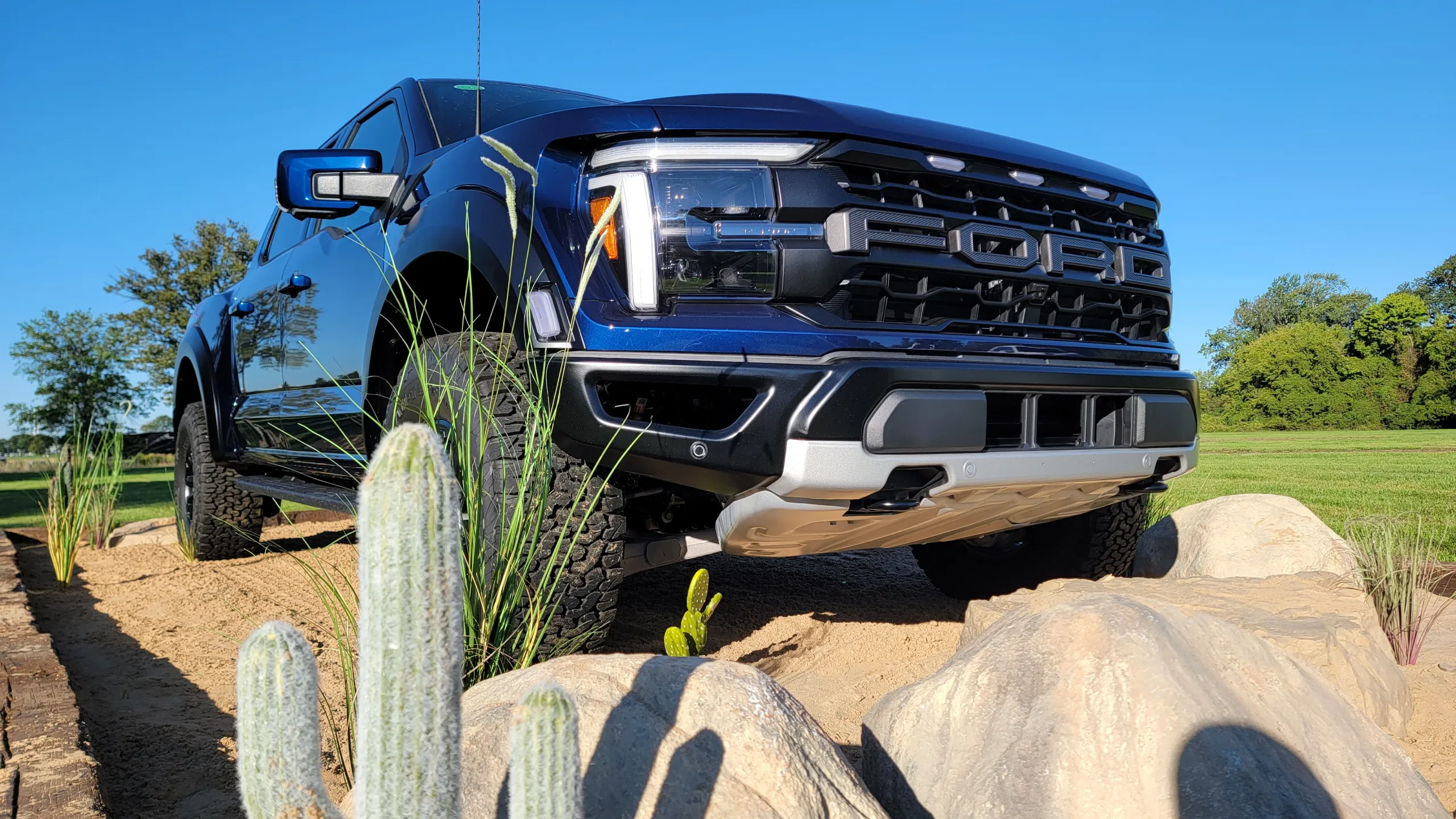 Ford F-150 Raptor Low