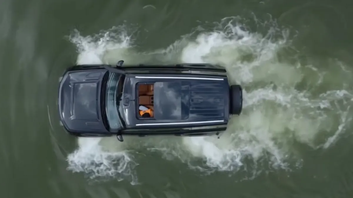 Geely Galaxy Cruiser in water