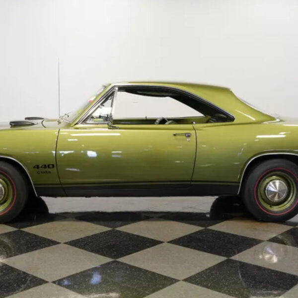 Plymouth Barracuda 1969 року: зелене чудовисько з 440-сильним двигуном
