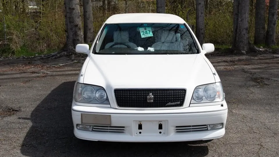 2001 Toyota Crown Athlete V hearse