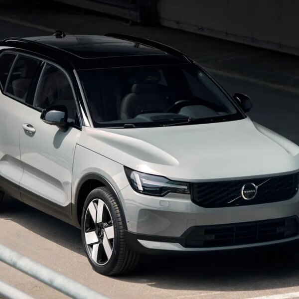 Volvo оновила найдоступніший бензиновий позашляховик XC40