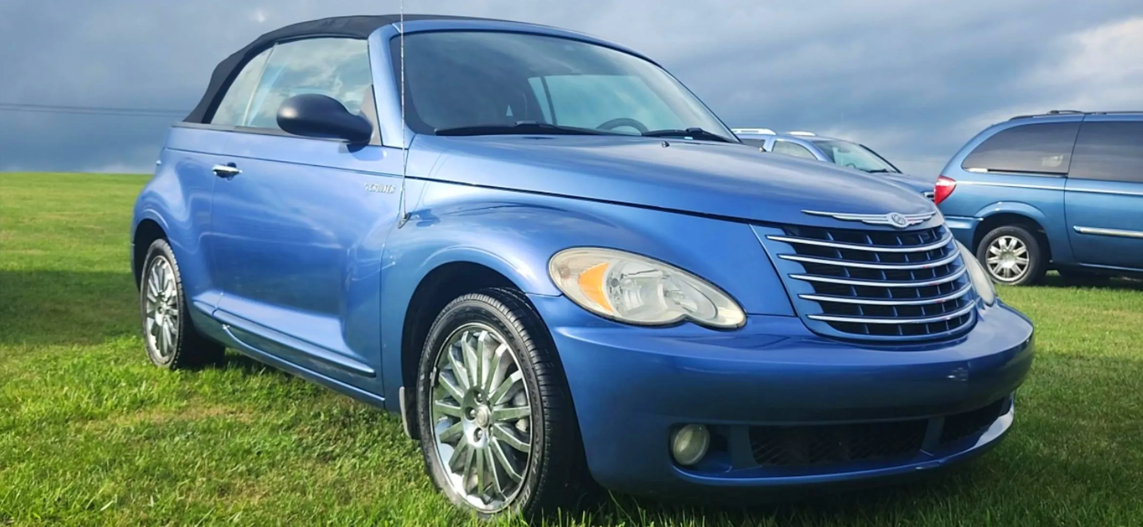 2007 Chrysler PT Cruiser у кольорі Marine Blue