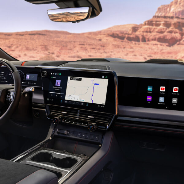 GM повертає Apple CarPlay та Android Auto, всупереч попереднім заявам