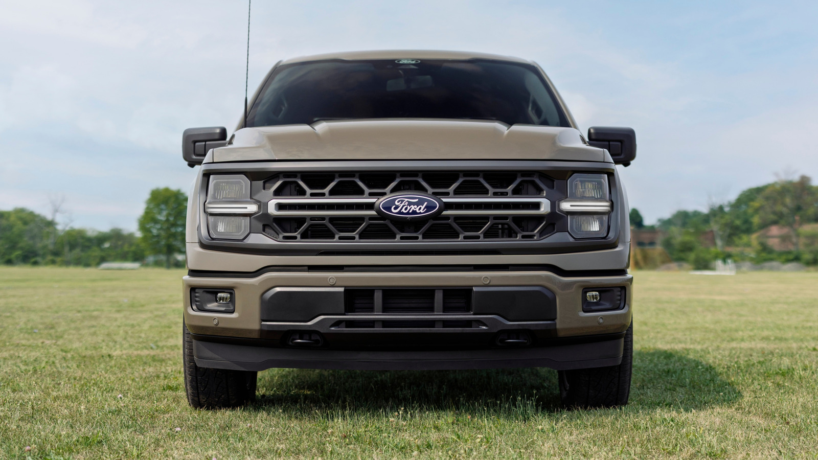 Оновлений Ford F-150 Carhartt 2027 року