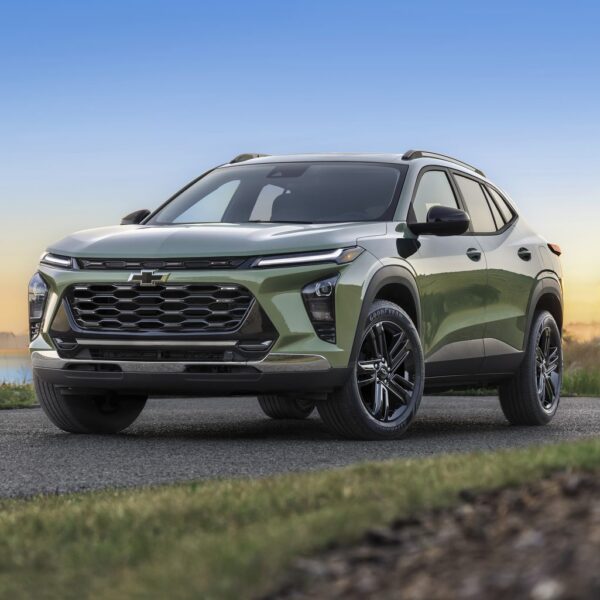Розслідують мільйон авто GM через несправність системи екстреного гальмування