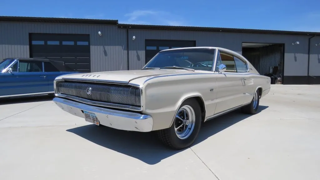 Dodge Charger 1966 року, що прямує на аукціон