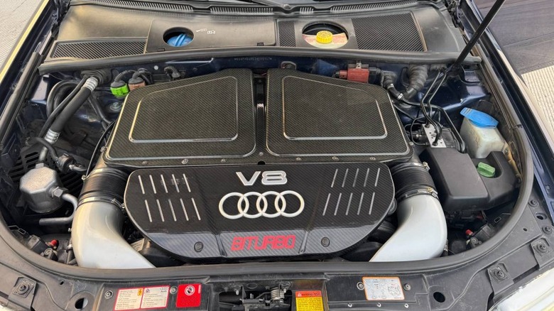 2003 Audi RS6 twin-turbo V8 image