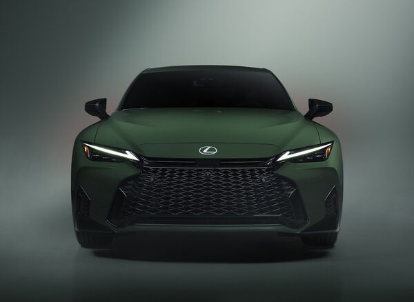 Хто б не підтримував гібриди Lexus, працює старанніше за диявола