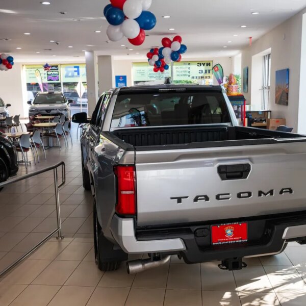 Toyota закликає дилерів лобіювати проти мит