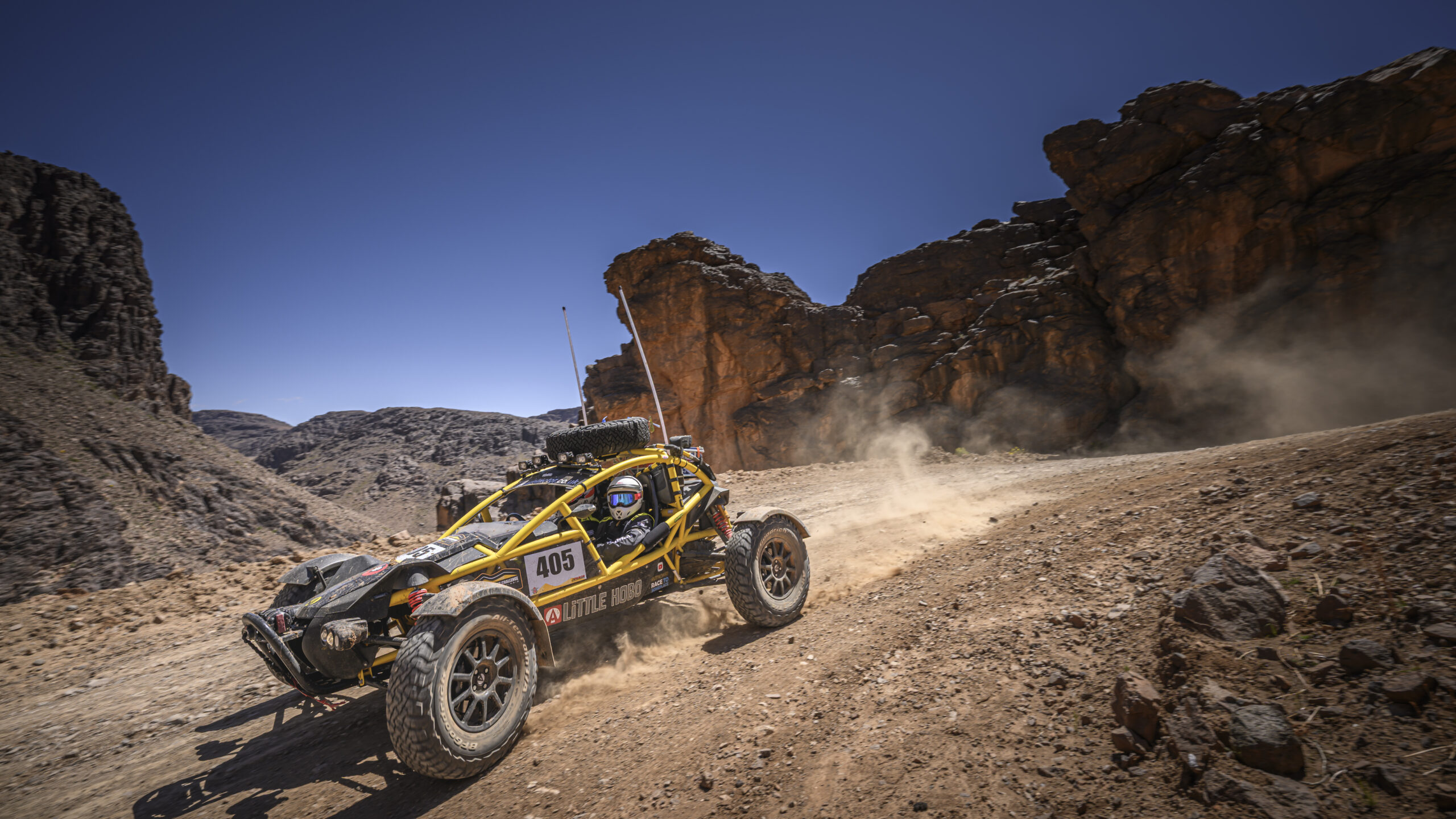 Ariel Nomad в пустелі