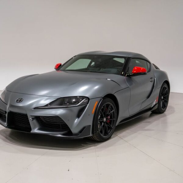 Toyota передала останню GR Supra MkV благодійному фонду Пола Волкера, зібравши $2.1 млн