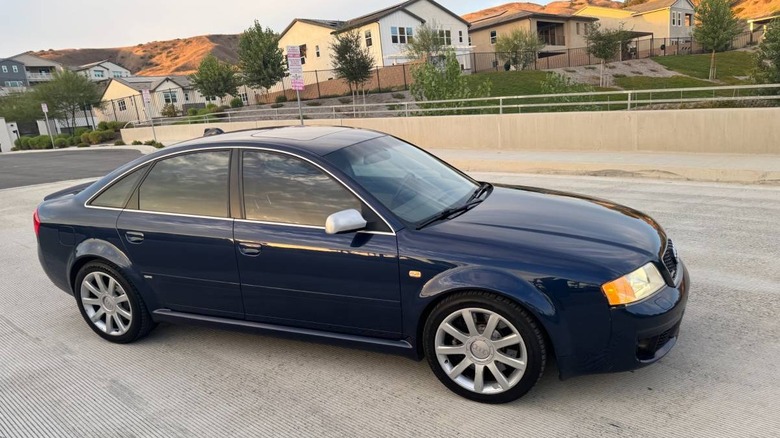 2003 Audi RS6 full passenger side image