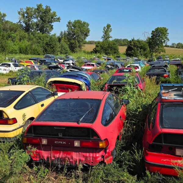 Ферма CRX у Канзасі: розпродаж легендарних запчастин Honda