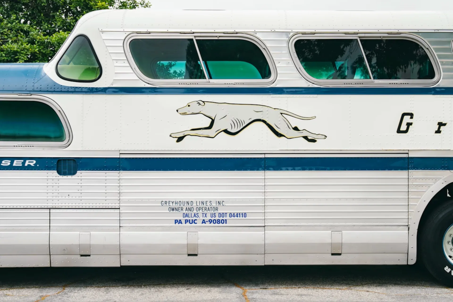 1954 GM Scenicruiser