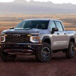 Нові V8-вантажівки GM відмовляються від щупа на користь цифрового датчика