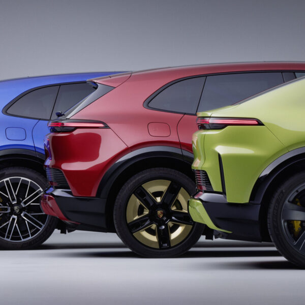 Porsche Cayenne Electric 2027: 92 нові кольори та автоматичні двері