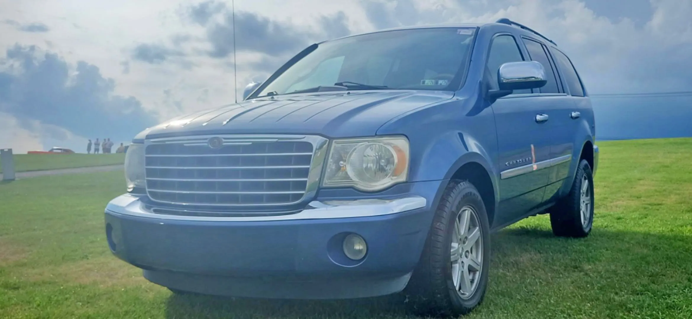 2007 Chrysler Aspen у кольорі Marine Blue