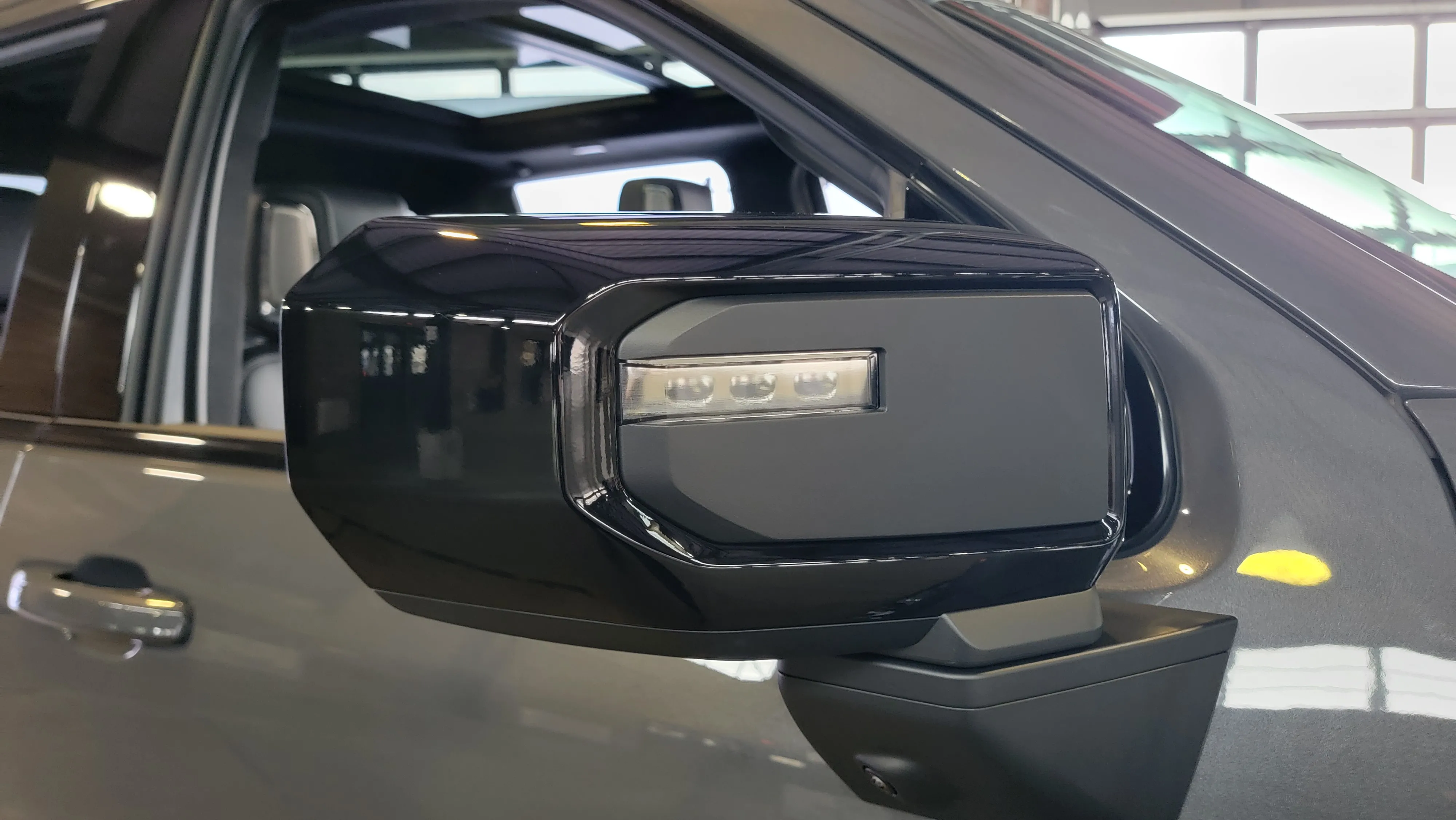 Елементи управління 2027 GMC Sierra 1500 Denali Ultimate