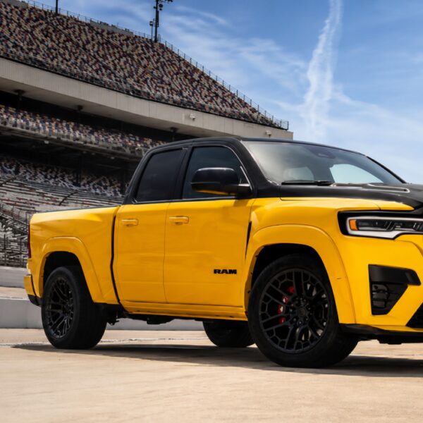 Ціна Ram 1500 Rumble Bee 2027: від грошей на маслкар до ціни суперкара