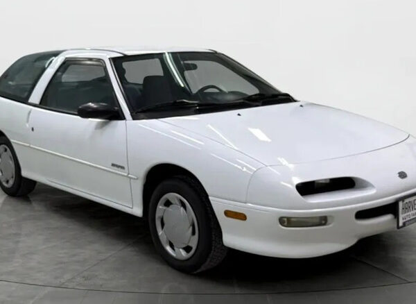 1992 Geo Storm Shooting Brake: хто готовий викласти $9,000?