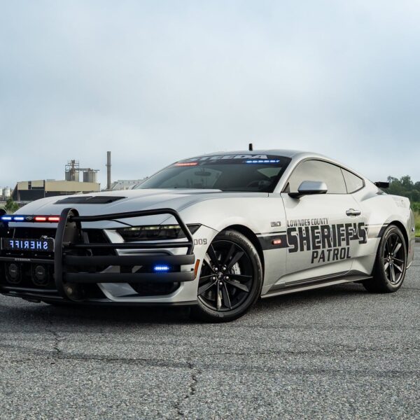 Steeda перетворила Ford Mustang на потужний поліцейський автомобіль