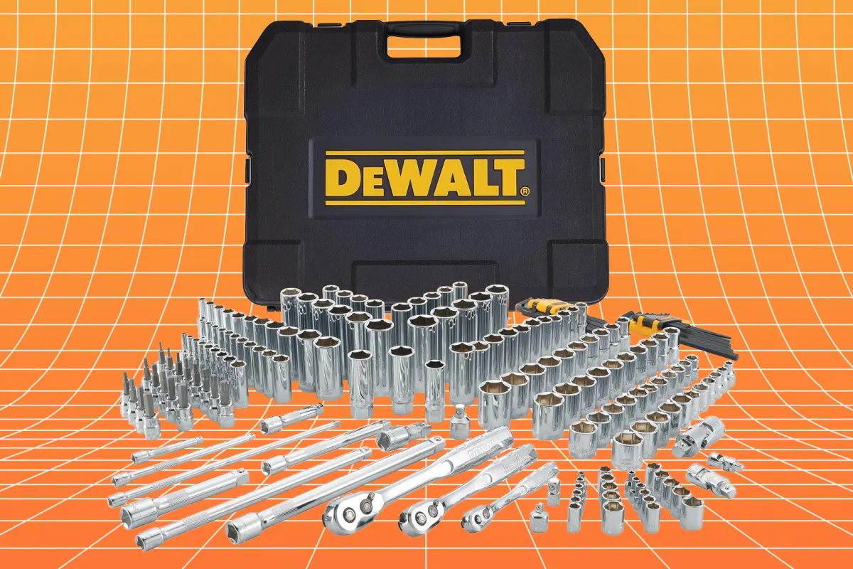 Набір інструментів DeWalt на розпродажі